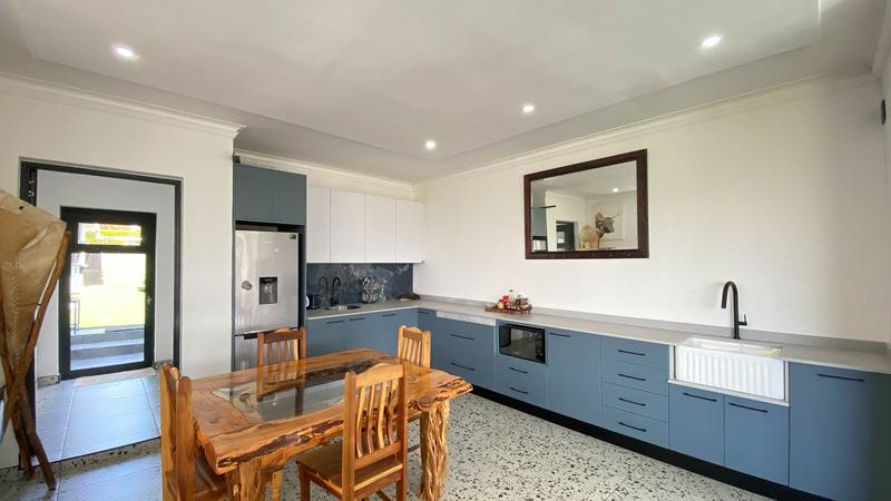 4 Bedroom Property for Sale in Helderrand Western Cape